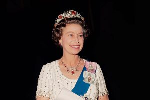 Королева Елизавета II